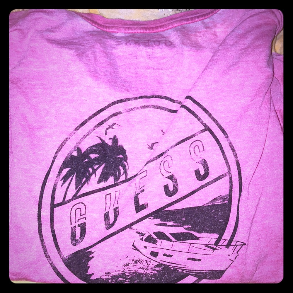 NWT Guess islands burnout tee